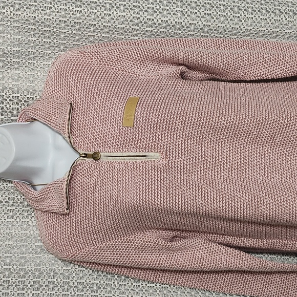 Jadelynn Brooke Textured Knit Sweater in Pink and Cream - Picture 3 of 14